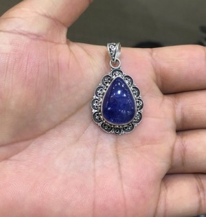 Collana in argento 925 con tanzanite riservata per Verena P. 